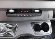 Mercedes-Benz Sprinter 11