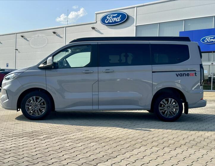 Ford Tourneo Custom 4
