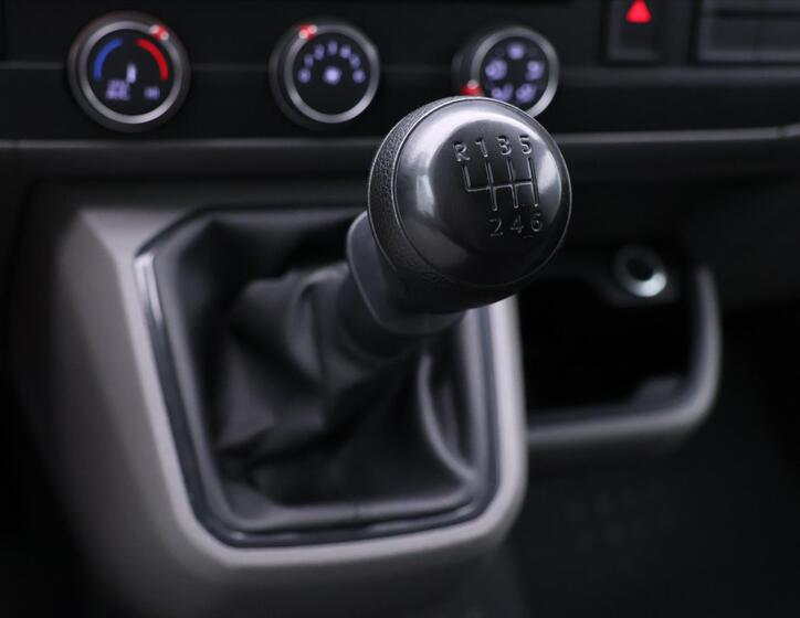Volkswagen Transporter 28