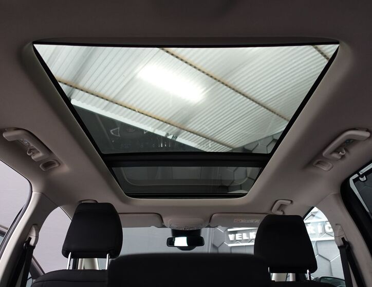 Ford Galaxy 33