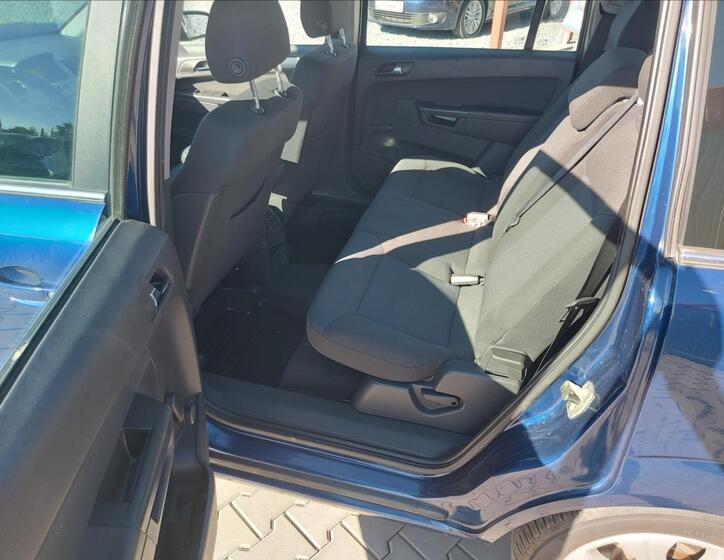 Opel Zafira 11
