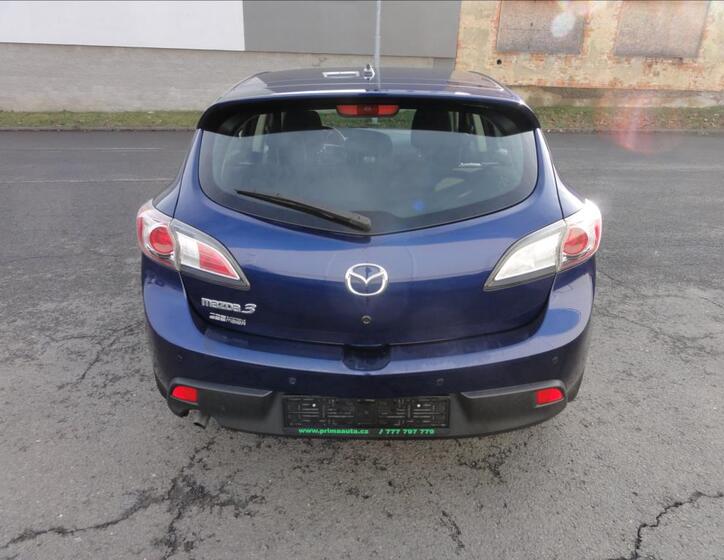 Mazda 3 5