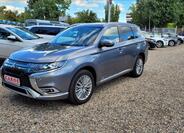 Mitsubishi Outlander 1