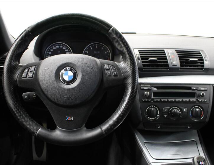 BMW Řada 1 28