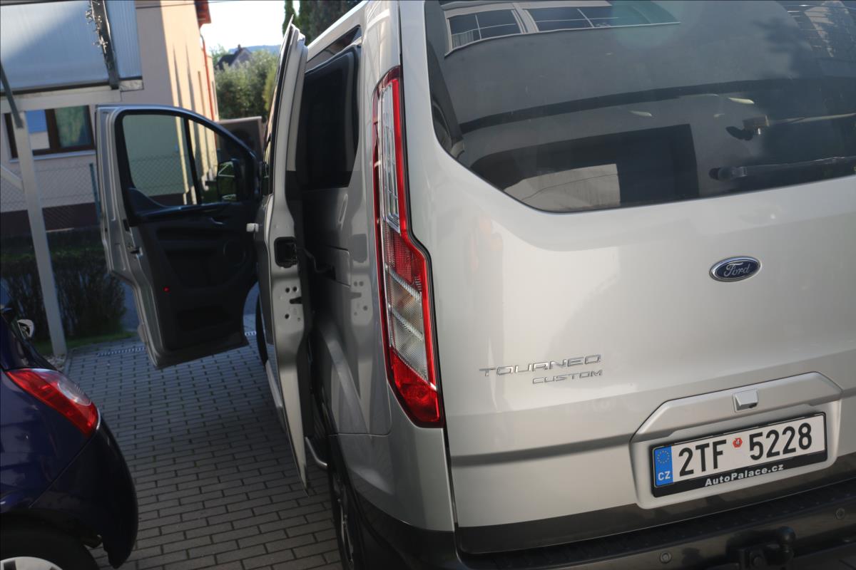 Ford Tourneo Custom
