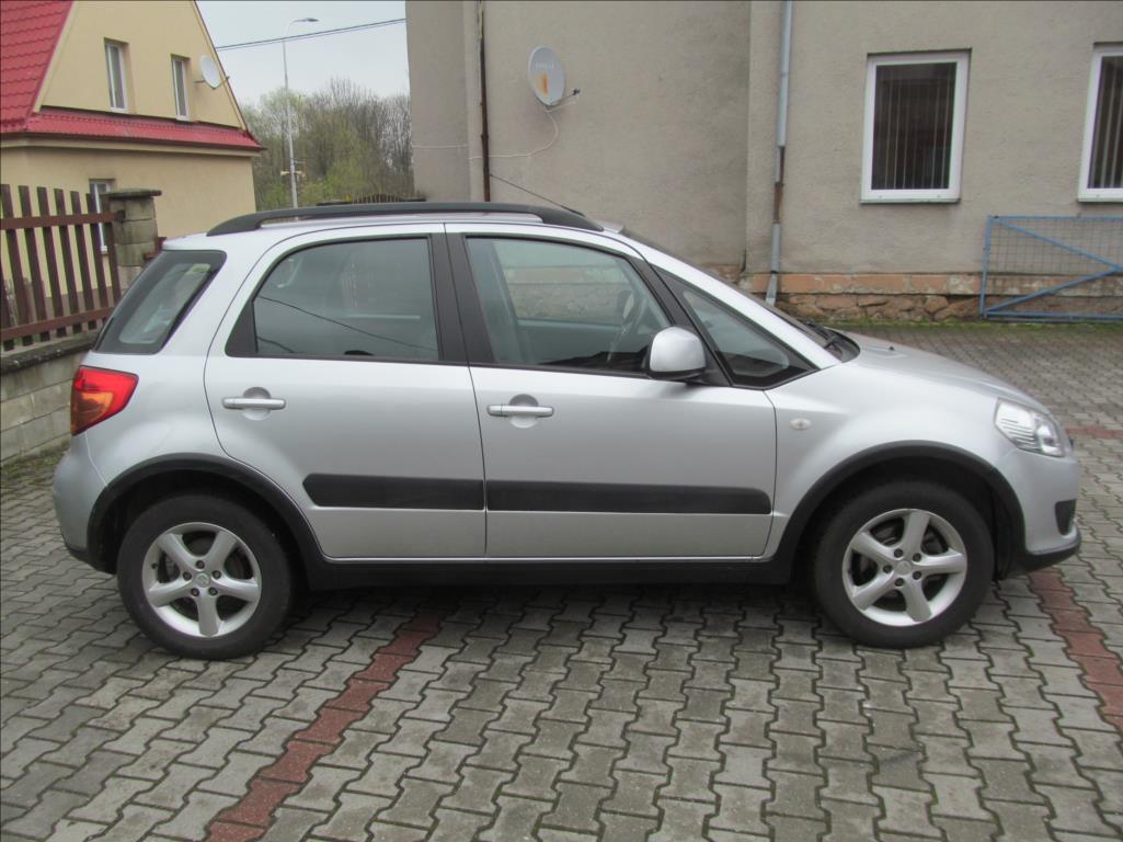 Suzuki SX4