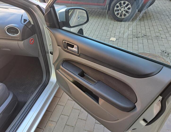 Ford Focus 31