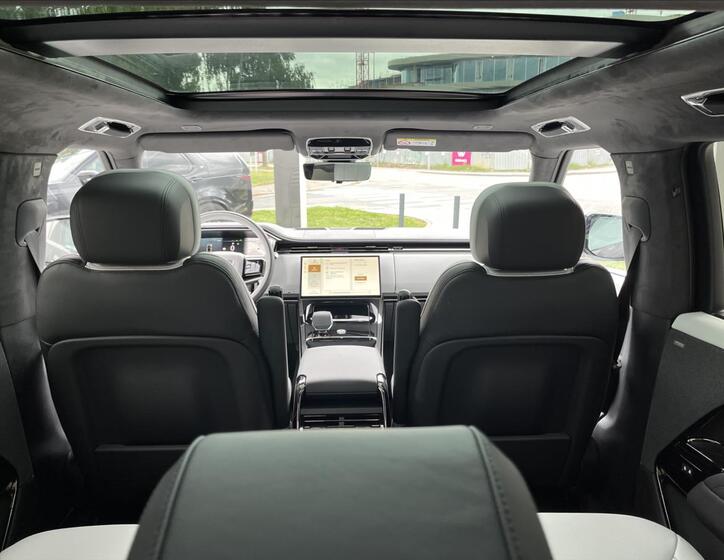 Land Rover Range Rover Sport 7