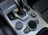 Alfa Romeo Stelvio 19