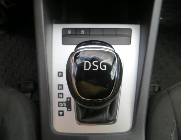 Škoda Octavia 12