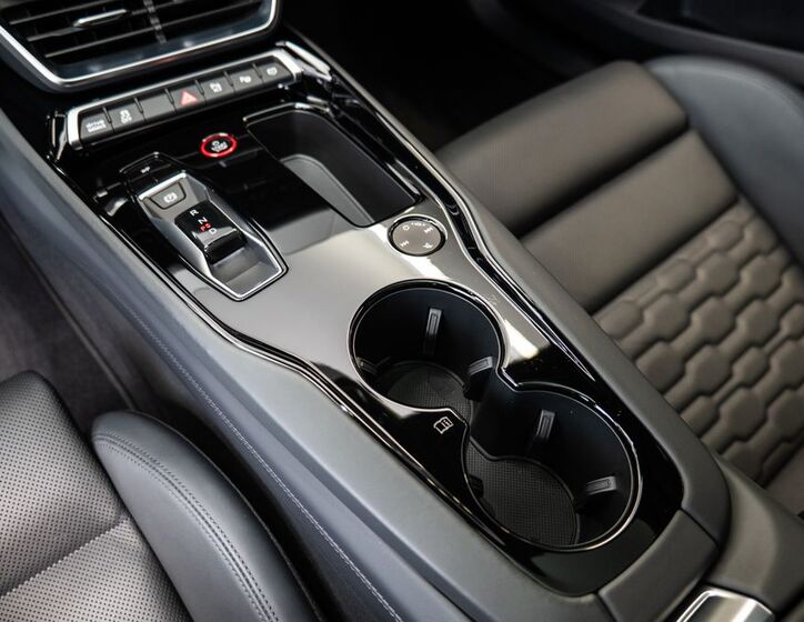 Audi e-tron 16
