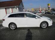Toyota Avensis 4