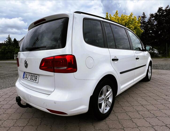Volkswagen Touran 10