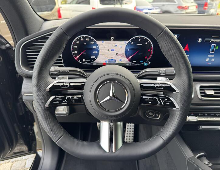 Mercedes-Benz GLS 8