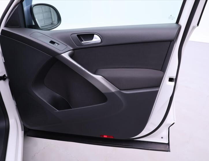 Volkswagen Tiguan 13