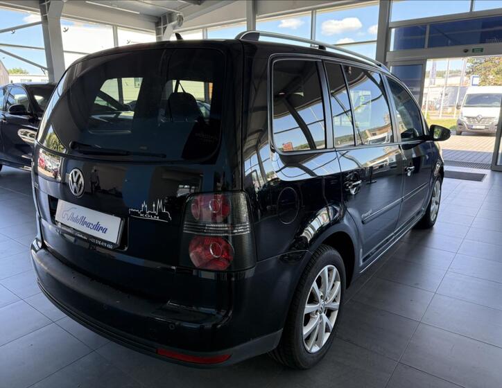 Volkswagen Touran 6