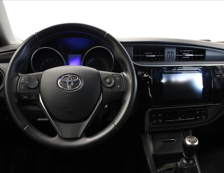 Toyota Auris 27
