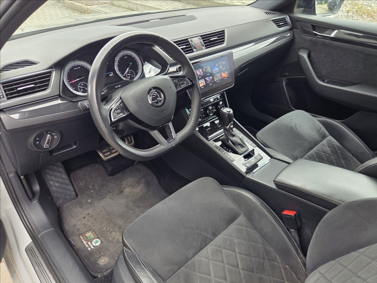 Škoda Superb