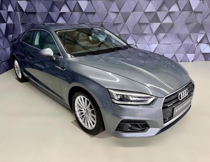 Audi A5 4
