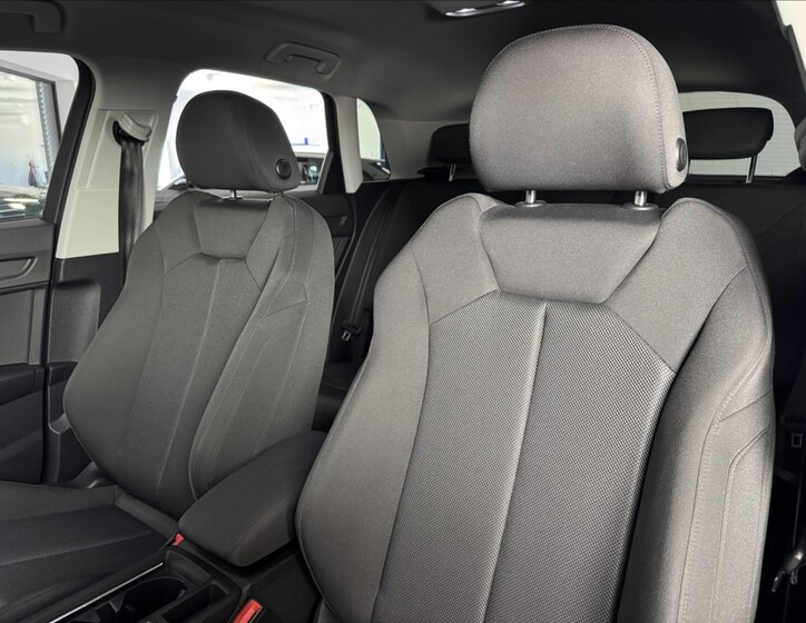 Audi Q3 28