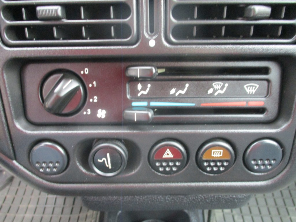 Peugeot 106