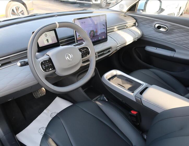 Dongfeng Box 9
