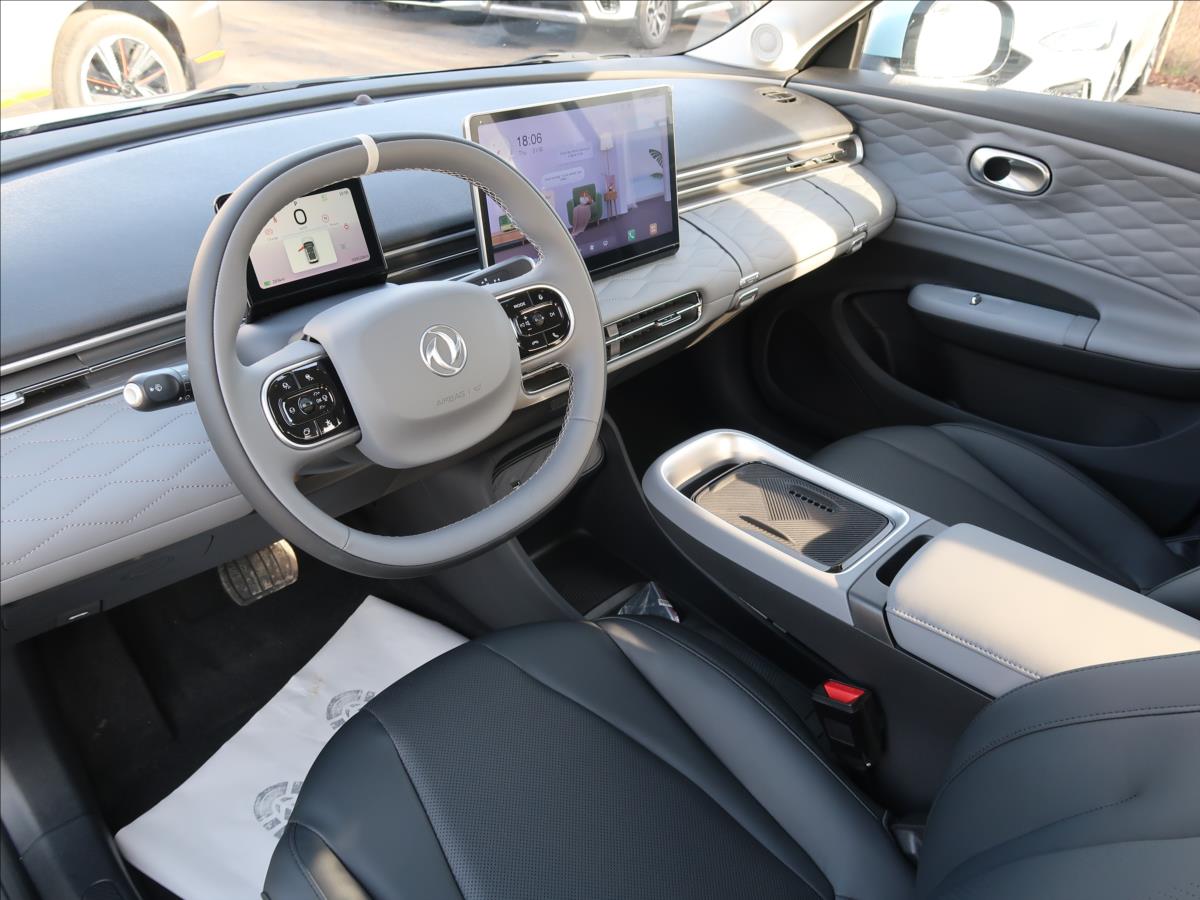 Dongfeng Box