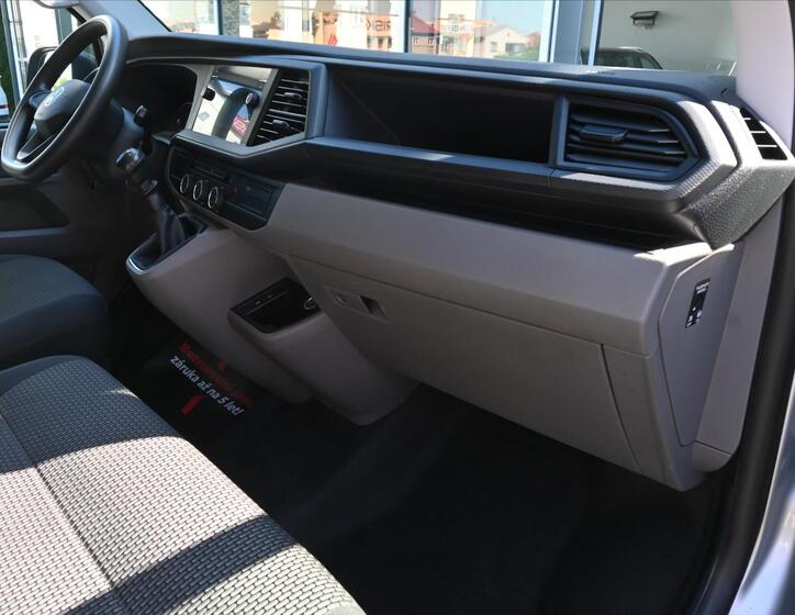 Volkswagen Transporter 11