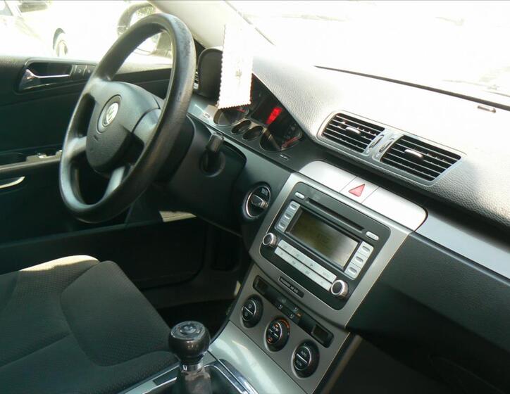 Volkswagen Passat 13