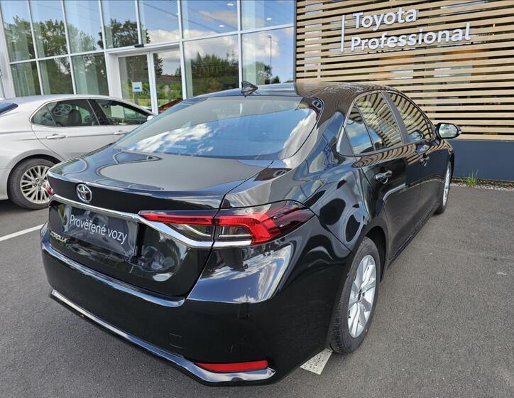 Toyota Corolla 2