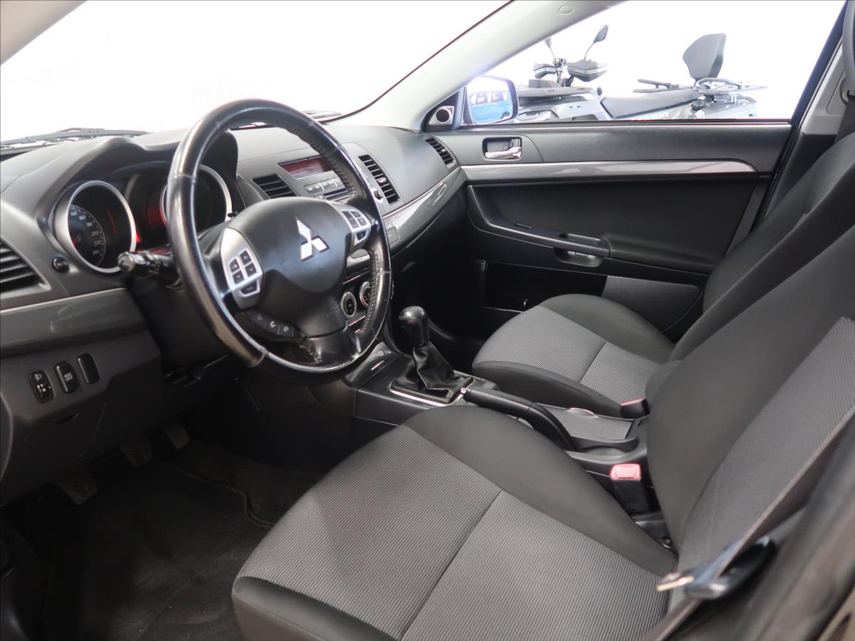 Mitsubishi Lancer