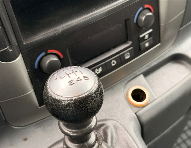 Peugeot Expert 13