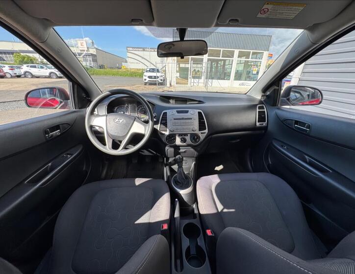Hyundai i20 12