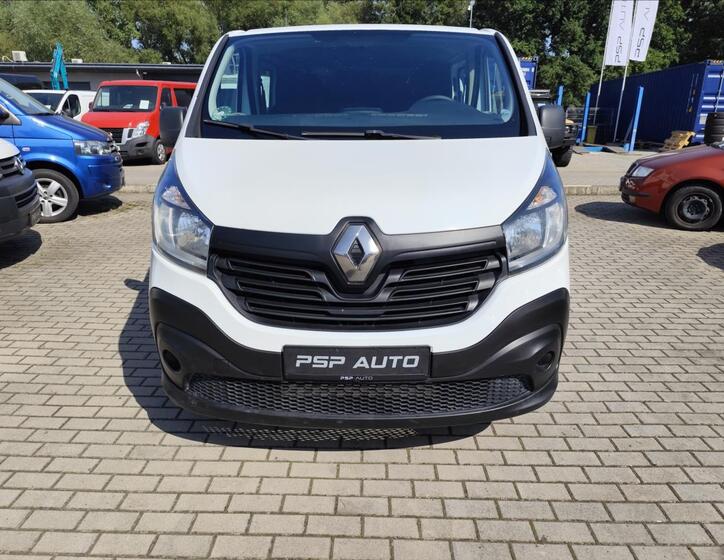 Renault Trafic 8
