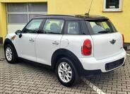 Mini Countryman 8