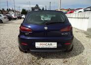 Alfa Romeo 147 6