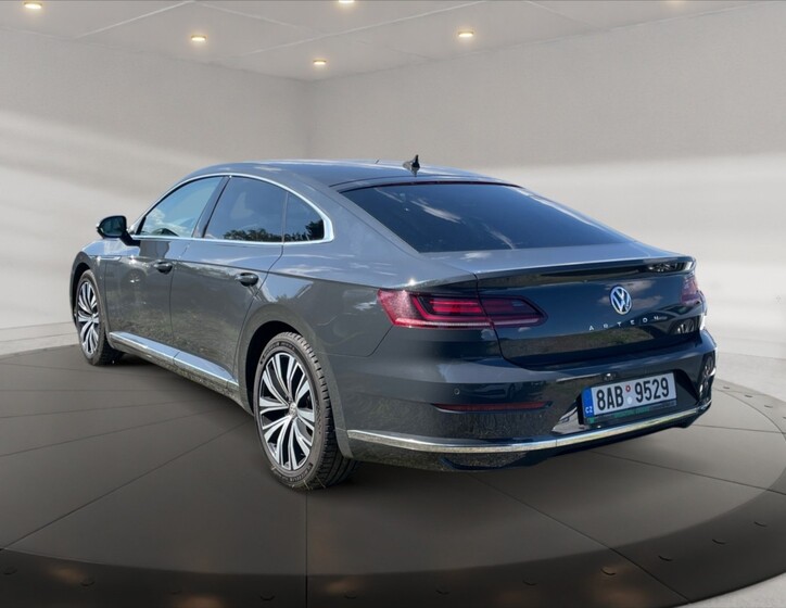 Volkswagen Arteon 4