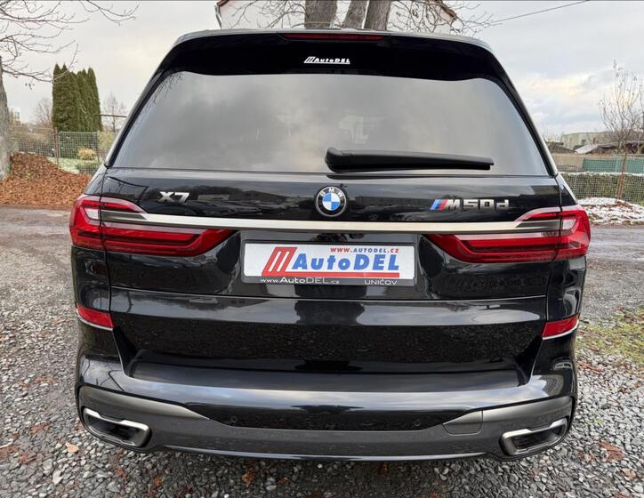 BMW X7 6