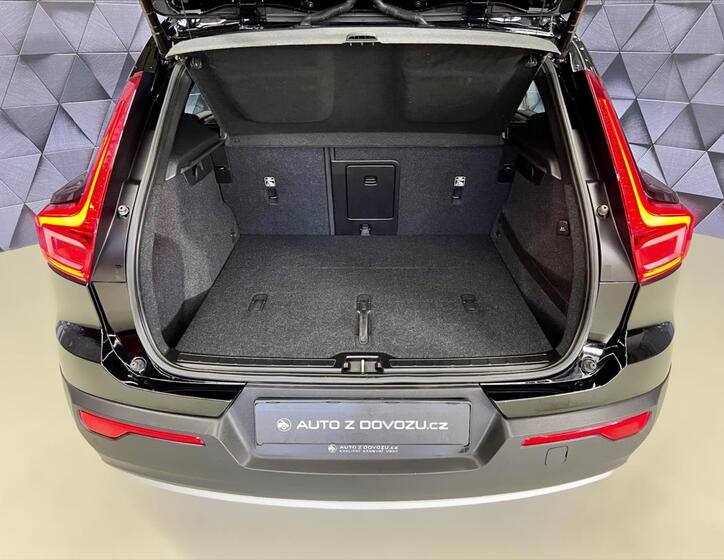 Volvo XC40 29