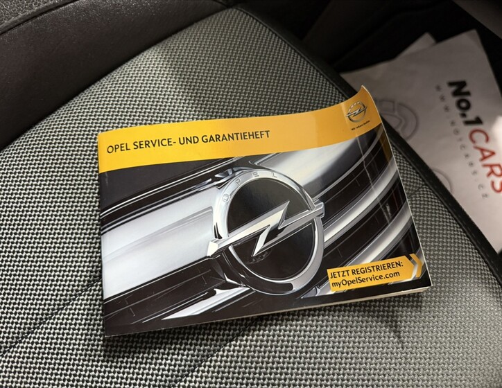 Opel Antara 32