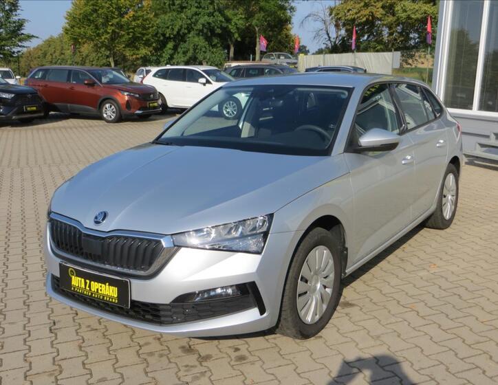 Škoda Scala 3
