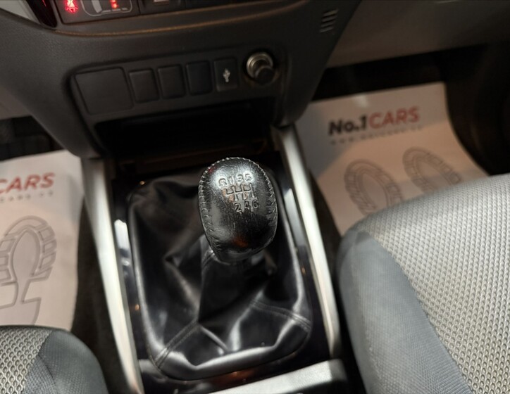 Mitsubishi L200 13