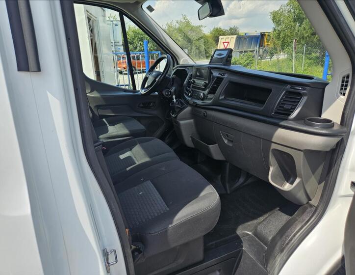 Ford Transit 5