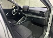 Toyota Yaris 13