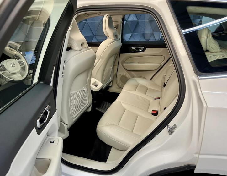 Volvo XC60 12