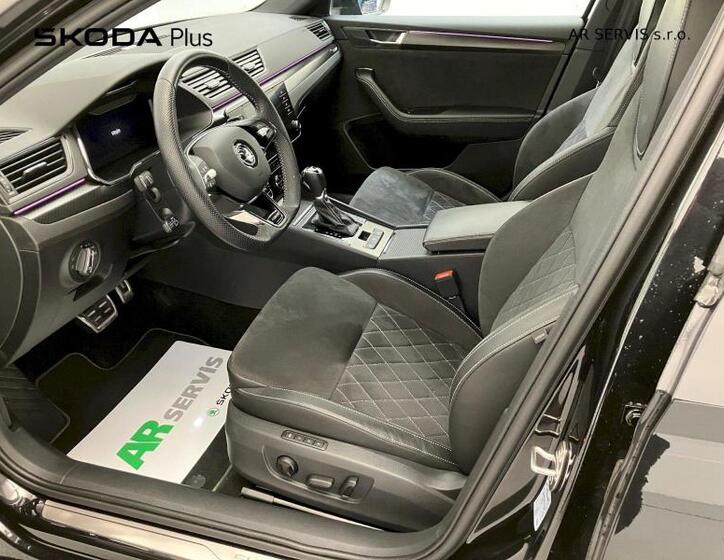 Škoda Superb 12