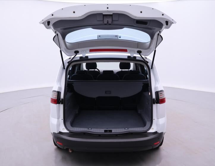 Ford S-MAX 9
