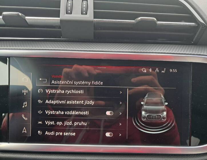 Audi Q3 10