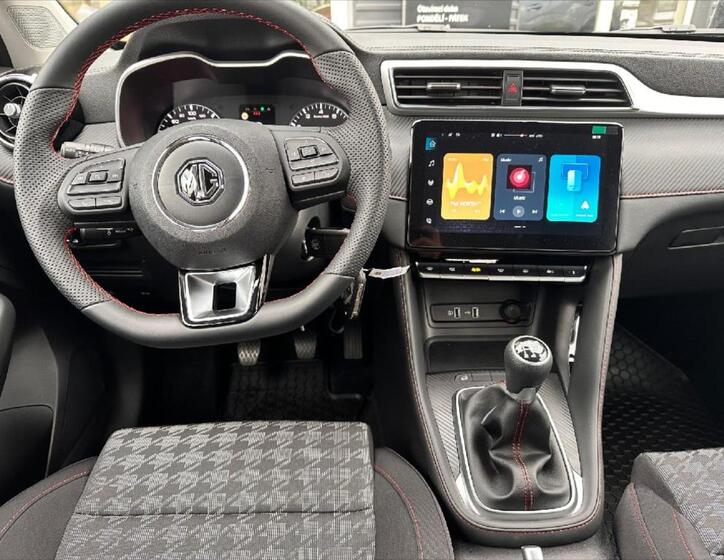 MG ZS 7