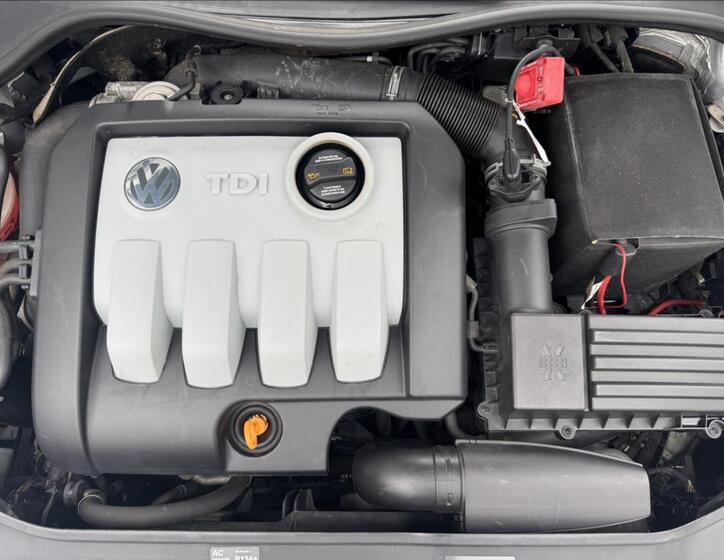 Volkswagen Golf 38